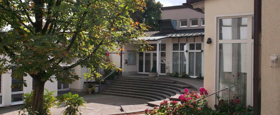 emotionheader5793378480